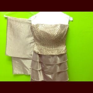 Beautiful condition.  Worn twice at weddings.